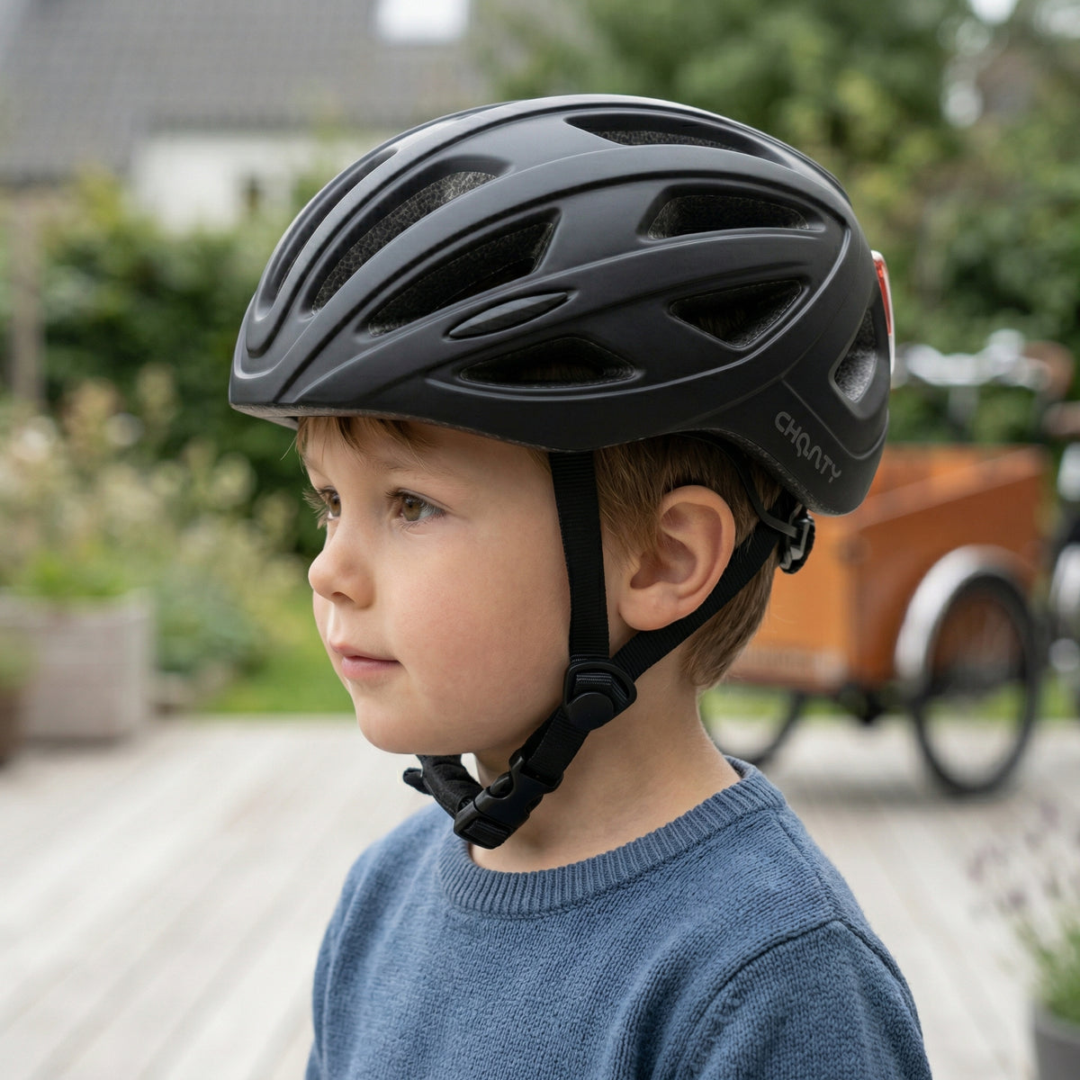 Kask Chanty 51-55 cm z oświetleniem
